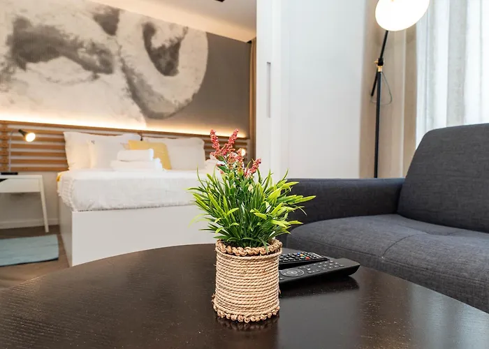 شقة Dioniz Luxury 1 *