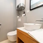 Apartamento Dioniz Luxury 1 *