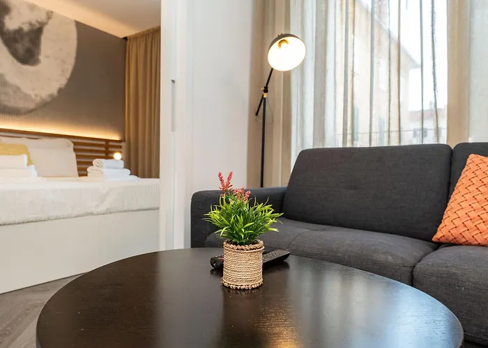 Dioniz Luxury 1 *